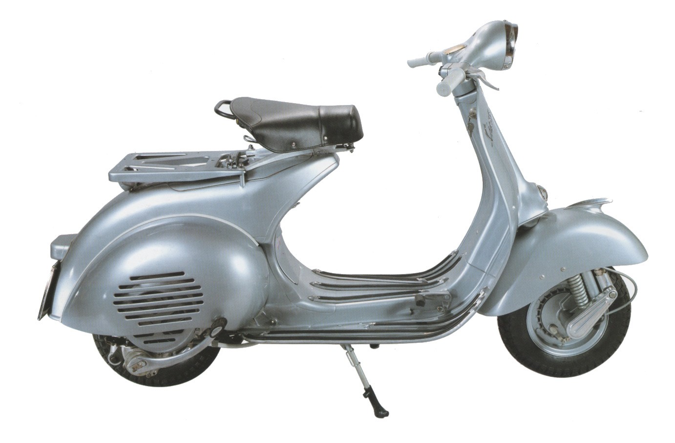 1957 Piaggio Vespa 150 VB1T - museum exhibit | 360CarMuseum.com